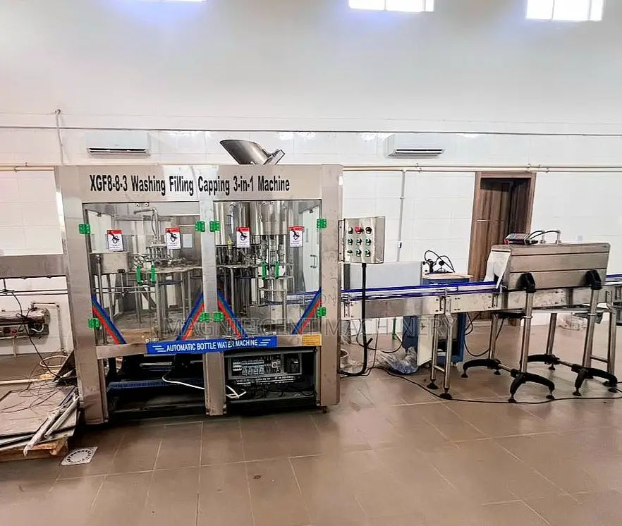 8-8-3 Monoblock Automatic Liquid Bottling Machine (Dingli)