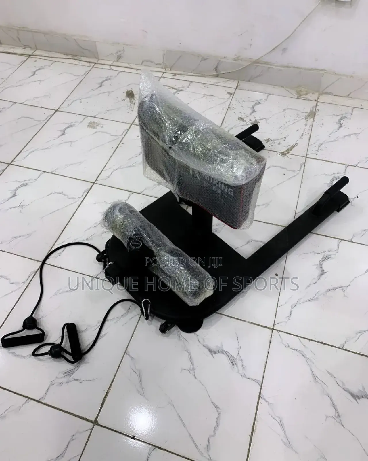 Squat Assistance Machine