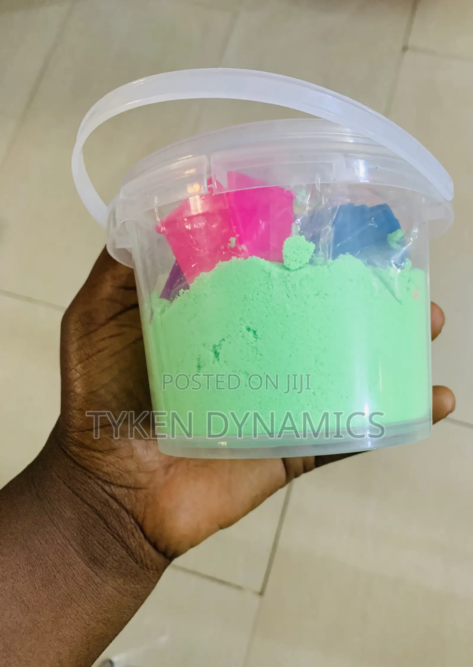 Royal Play Sand Kit With Cutters- 200G