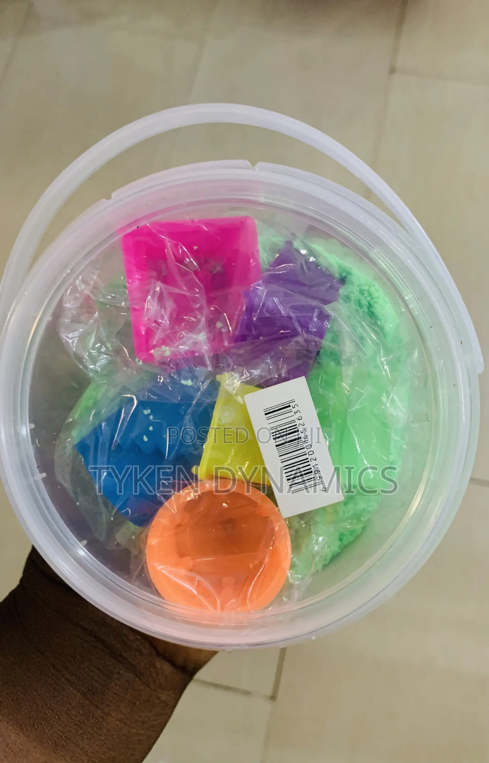 Royal Play Sand Kit With Cutters- 200G