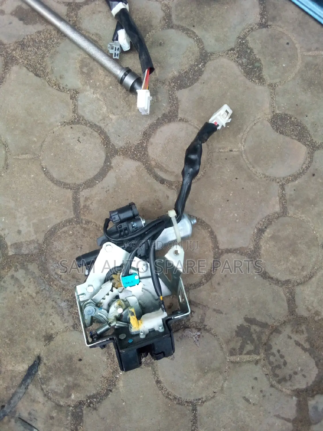 Toyota Venza Booth Catcher 2013 Model
