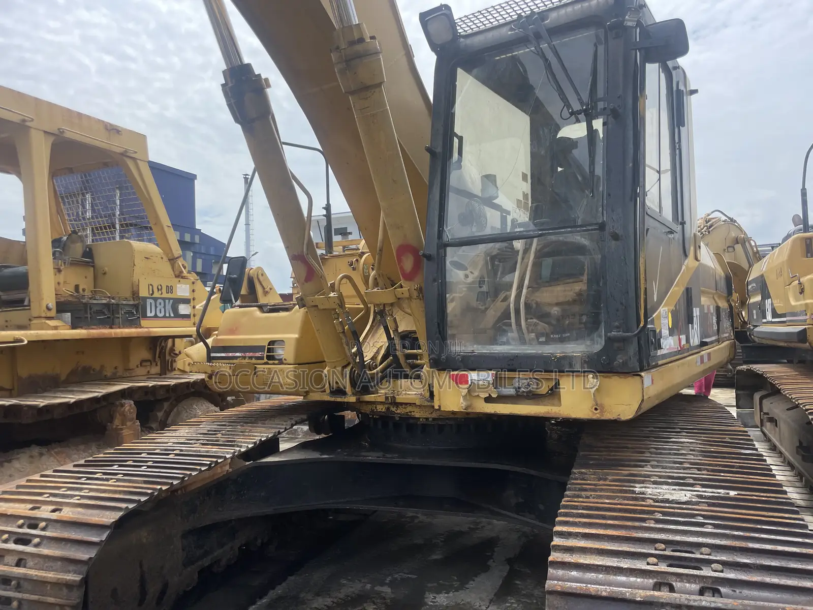 CAT Excavator Equipment