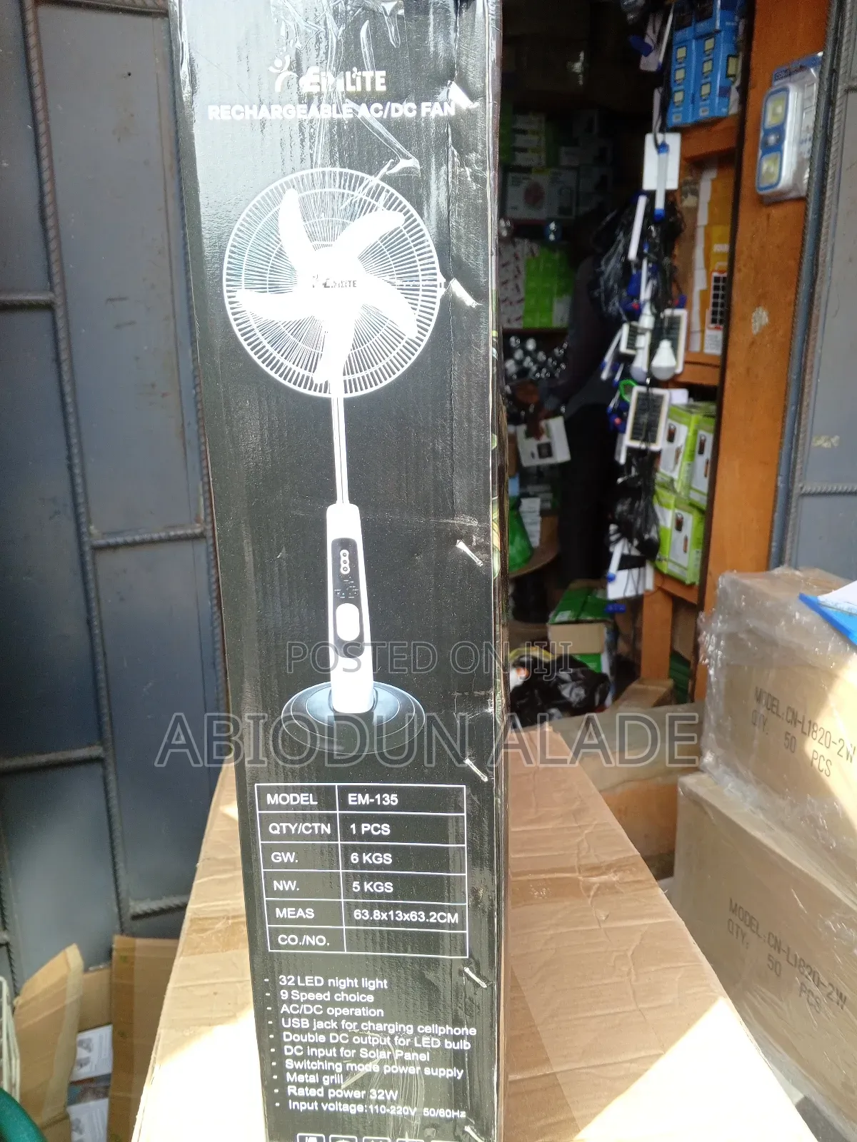 18 Inches Rechargeable Fan With Solar Panel