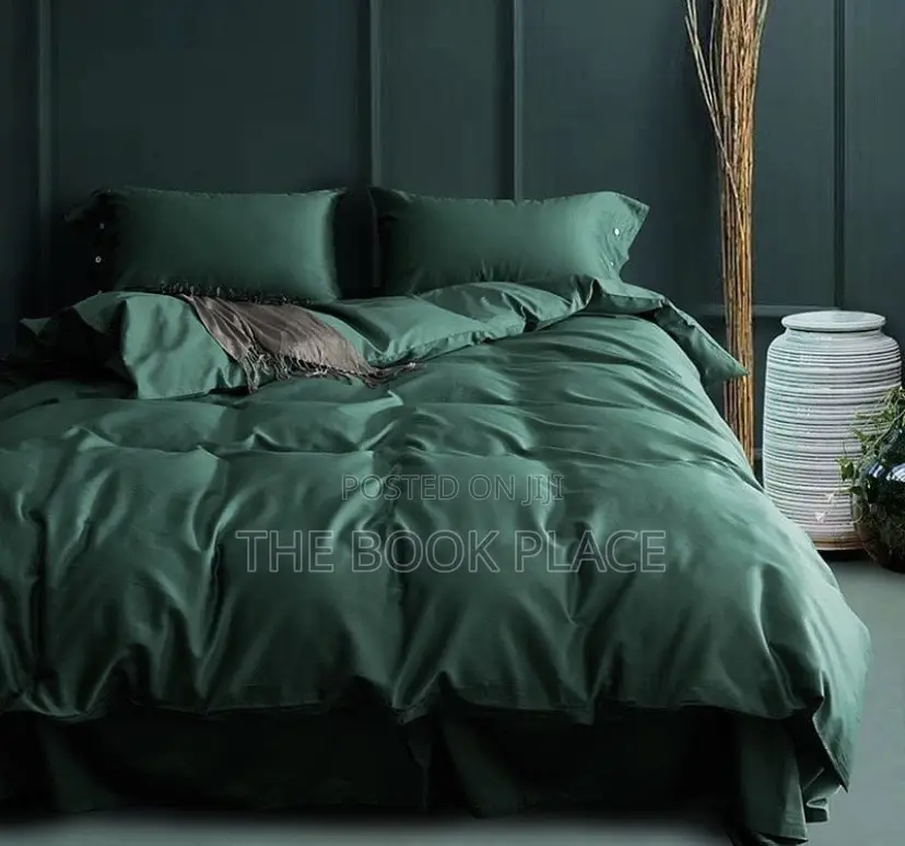 Green Duvet and Bedsheet