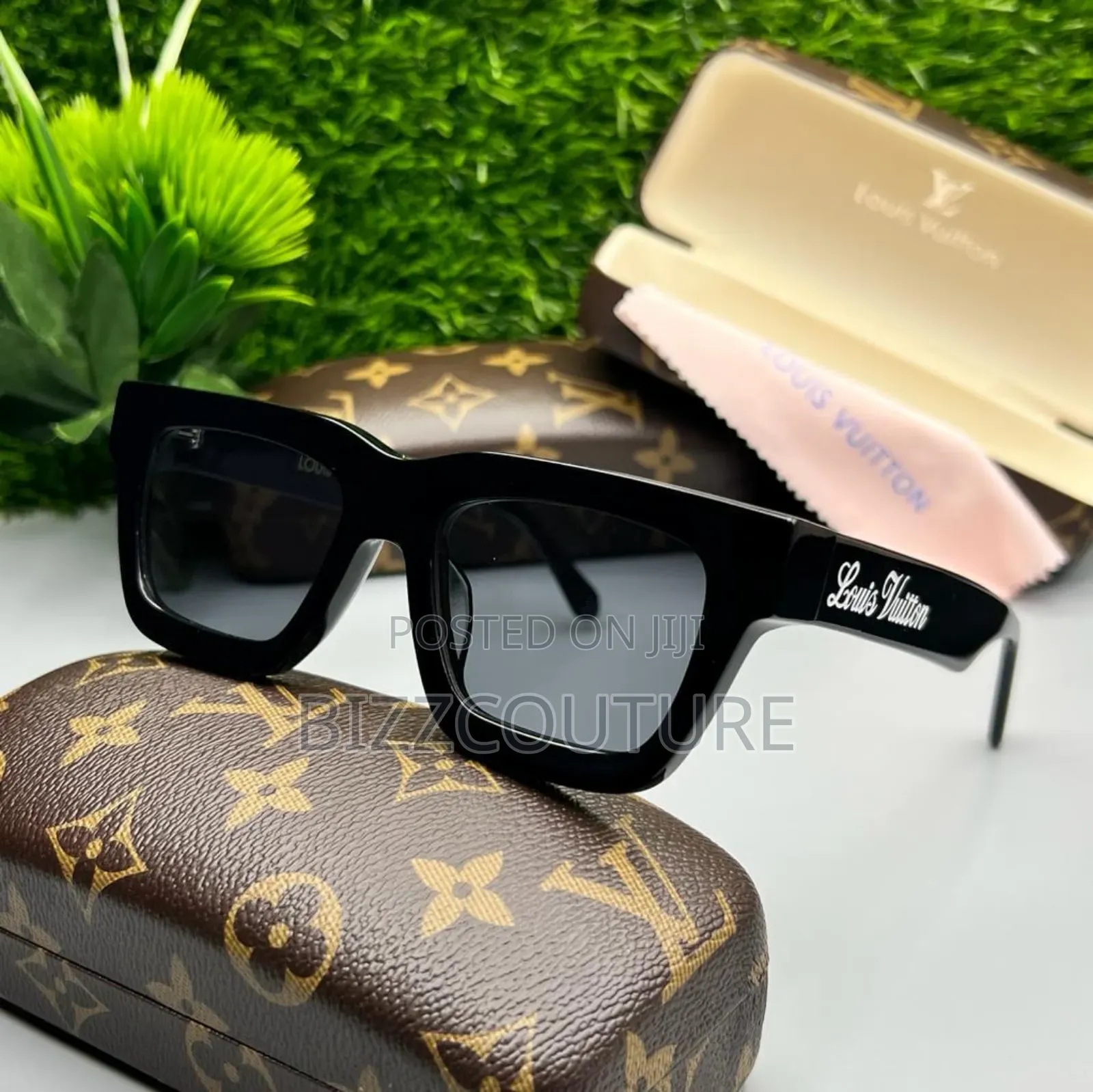 Original LOUIS VUITTON Sunglasses Available in Store