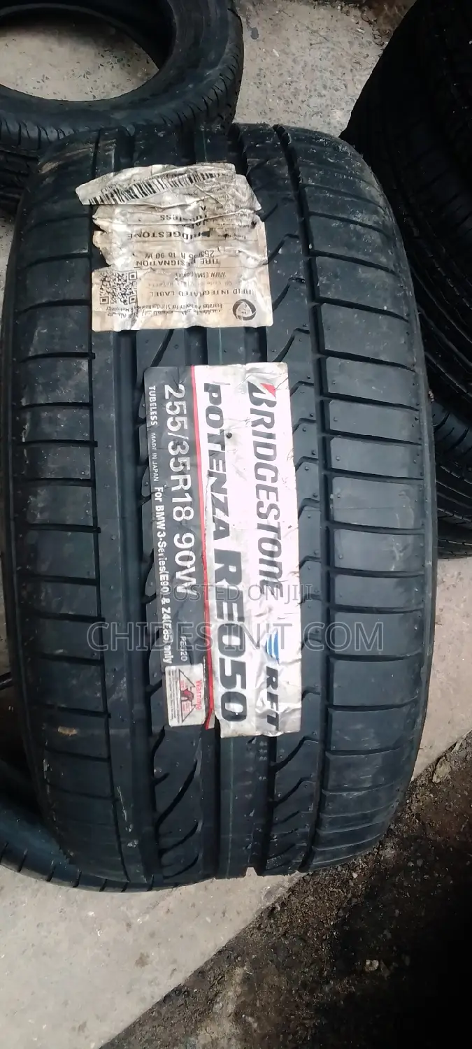 255/35/18 Brgdston Tire
