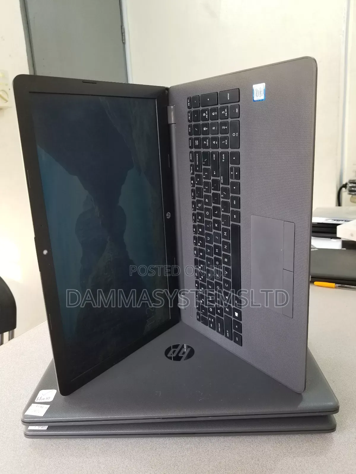 Laptop HP 250 G6 8GB Intel Core I5 HDD+SSD 256GB