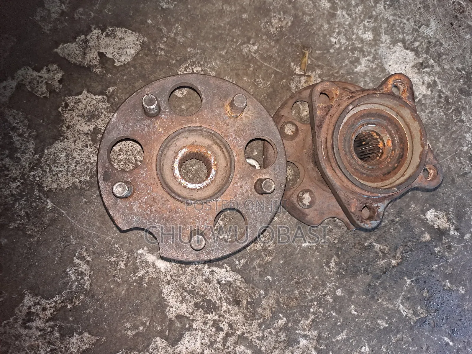 Back Hub for Highlander 2005, 2008, 2012, 2015.