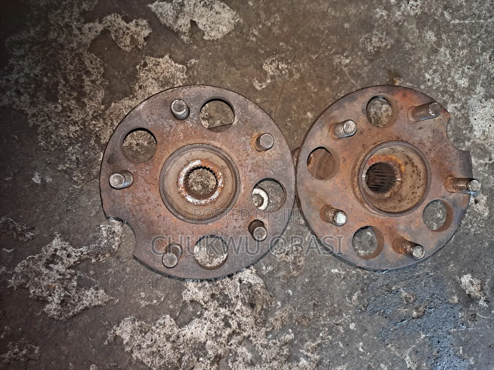 Back Hub for Highlander 2005, 2008, 2012, 2015.