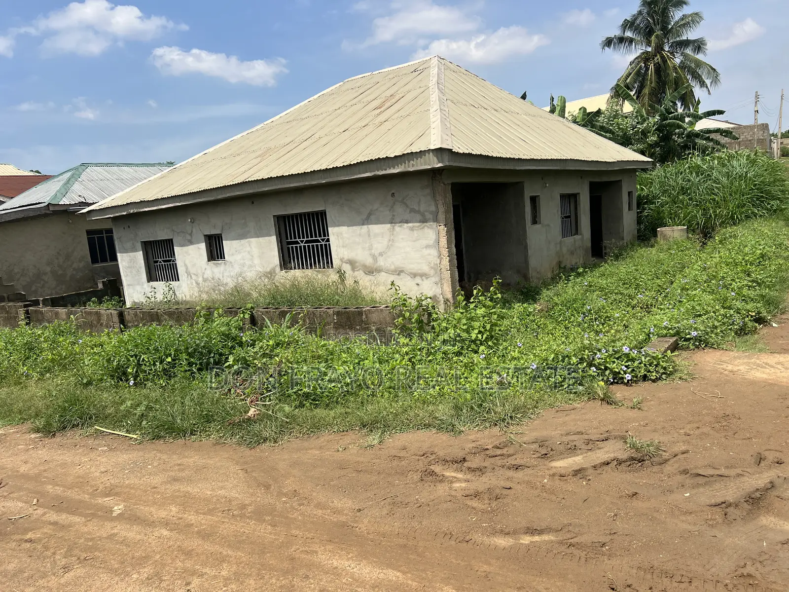 3bdrm Apartment in Wofun Olodo, Ibadan for sale