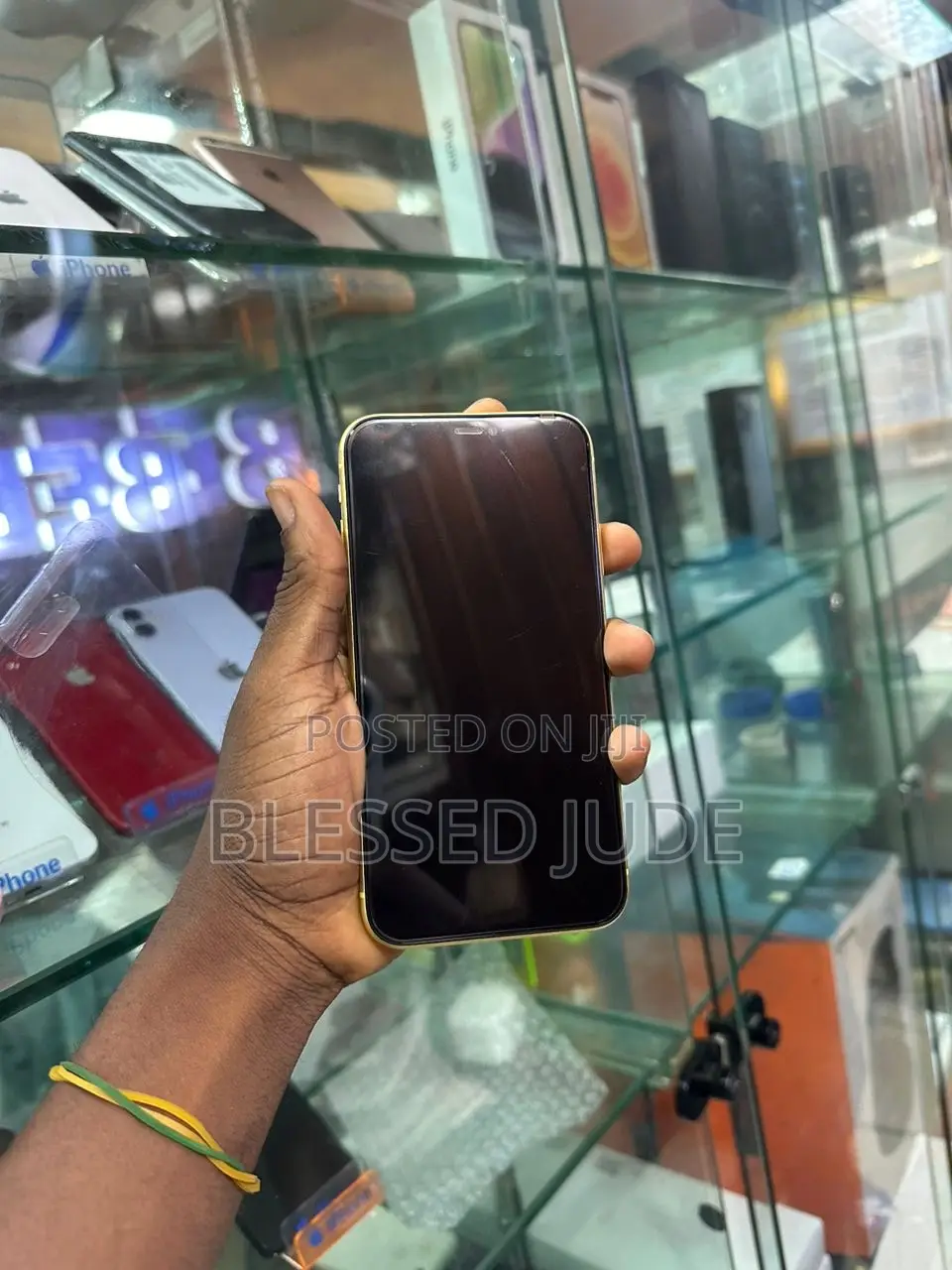 Apple iPhone 11 64 GB Yellow
