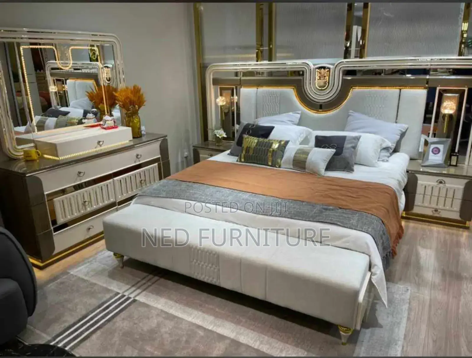 Quality Bed Set With Dresser and 2 Side Tables