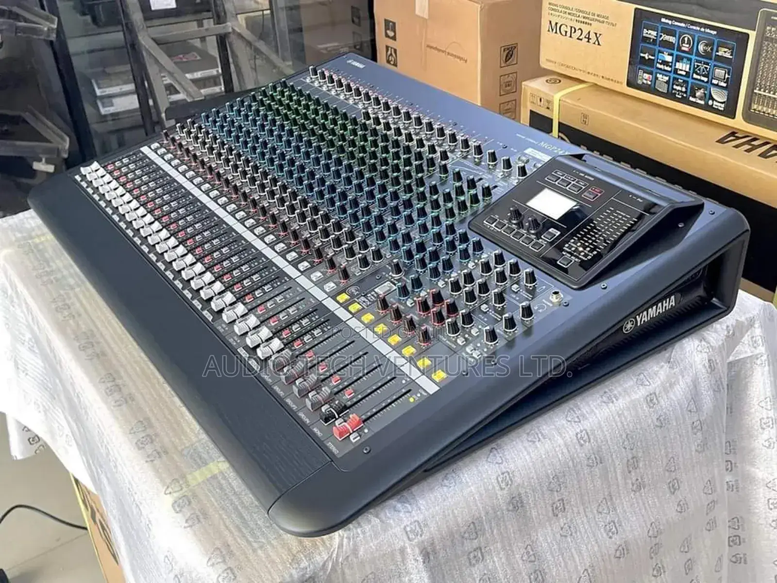 Yamaha Digital Mixer Mgp24x