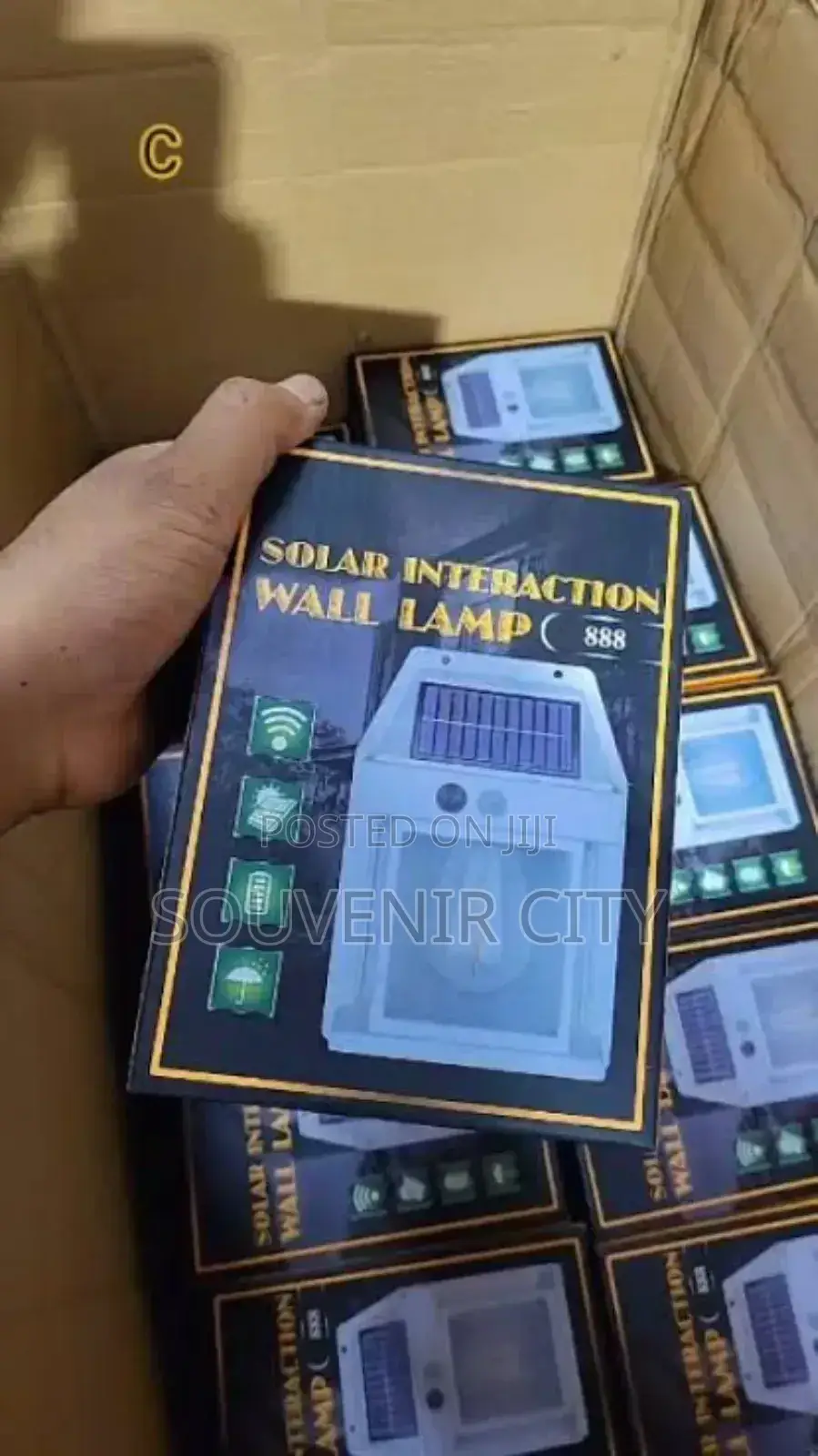 Solar Interaction Wall Lamp