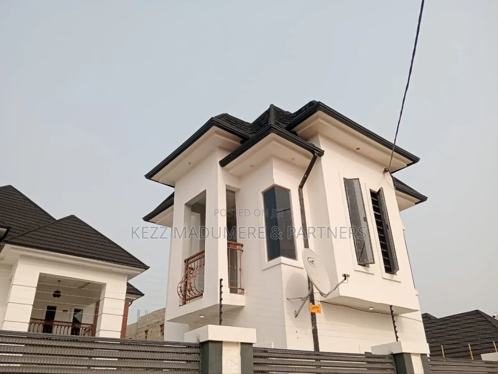 5bdrm Duplex in Gated Estate , Off for sale