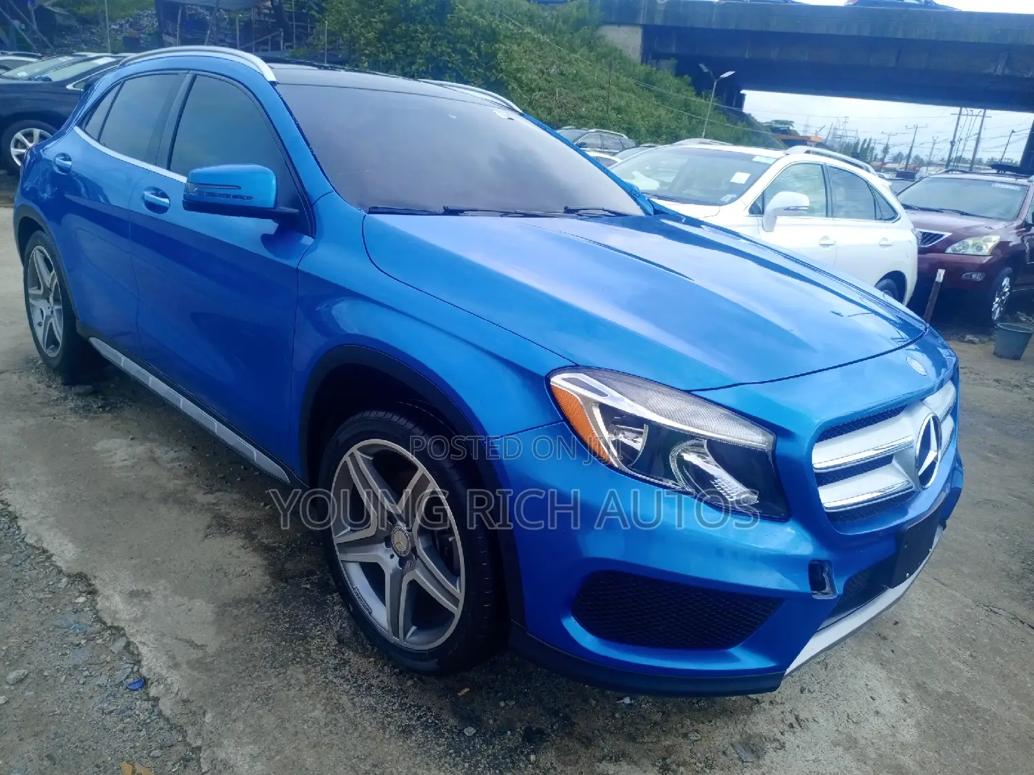 Mercedes-Benz GLA 250 2016 Blue