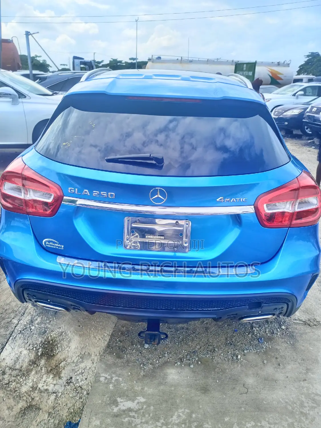 Mercedes-Benz GLA 250 2016 Blue