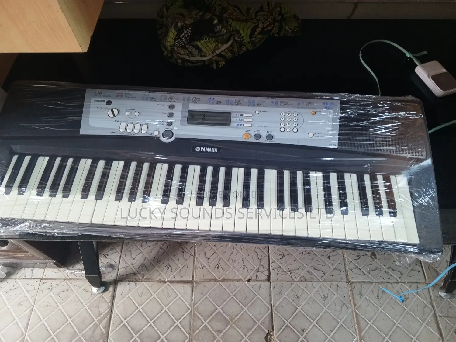 Yamaha Keyboard YTP200