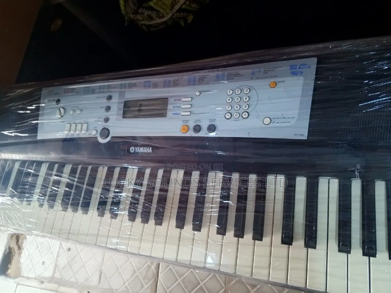 Yamaha Keyboard YTP200