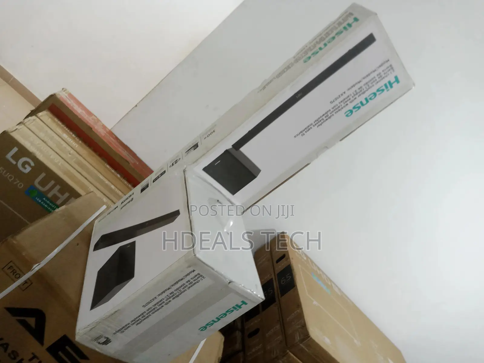 2.1 Channel 300W Wireless Sound Bar - HISENSE