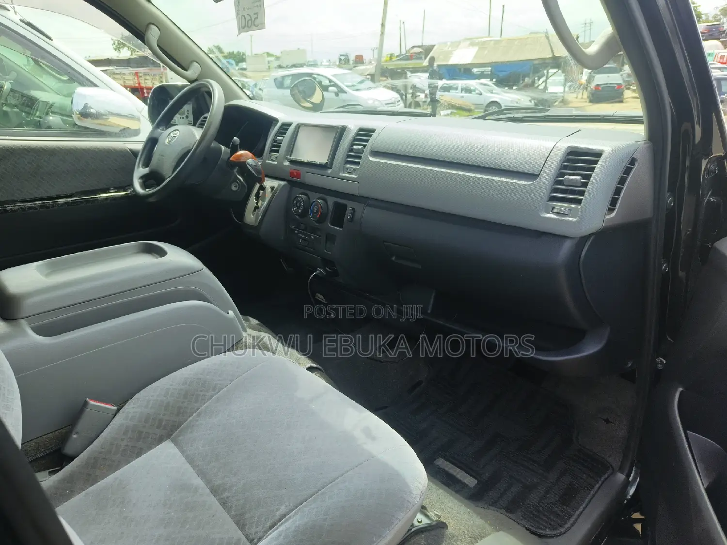 Toyota HiAce 2013 Grey
