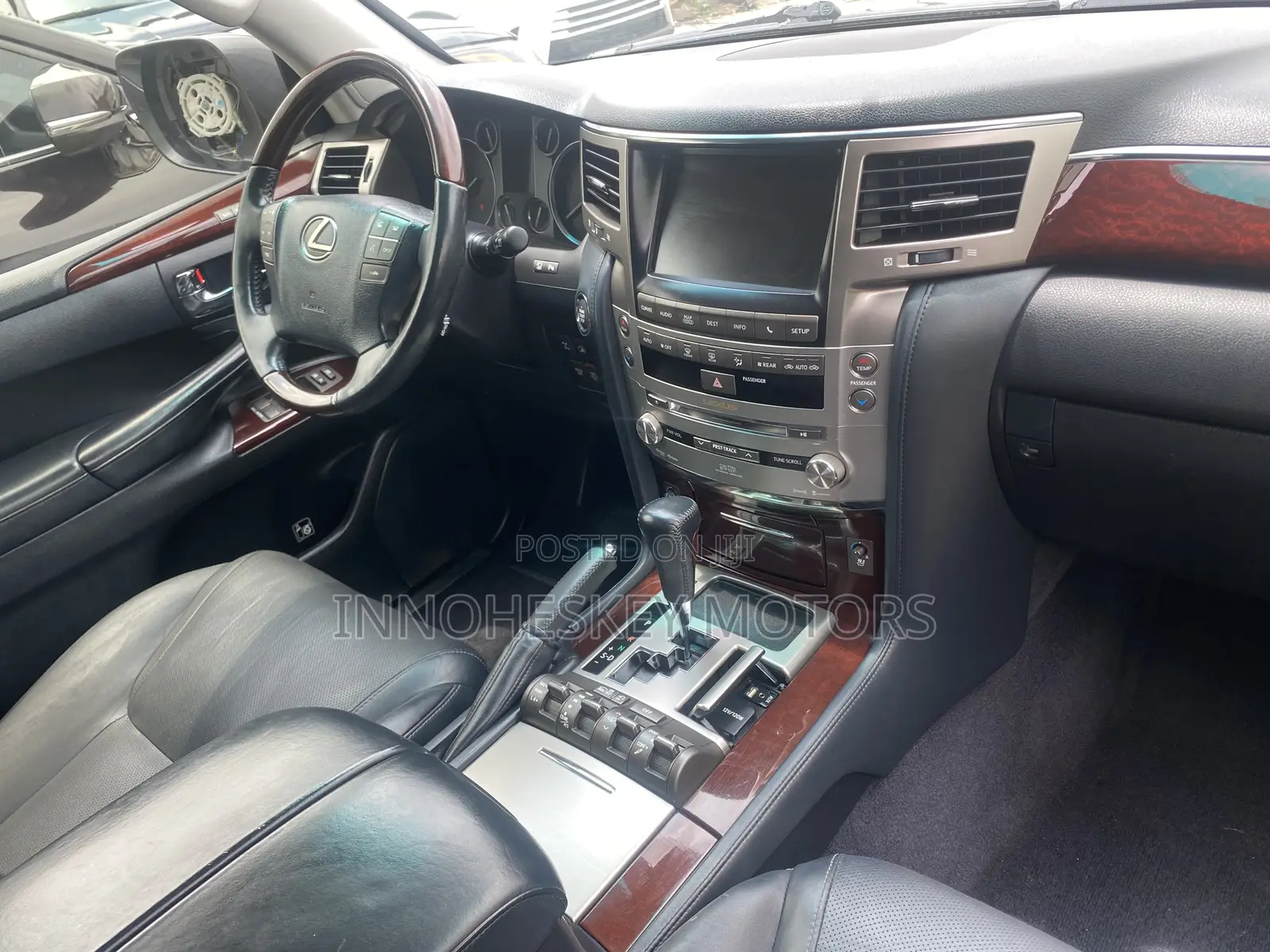 Lexus LX 570 AWD 2015 Gray