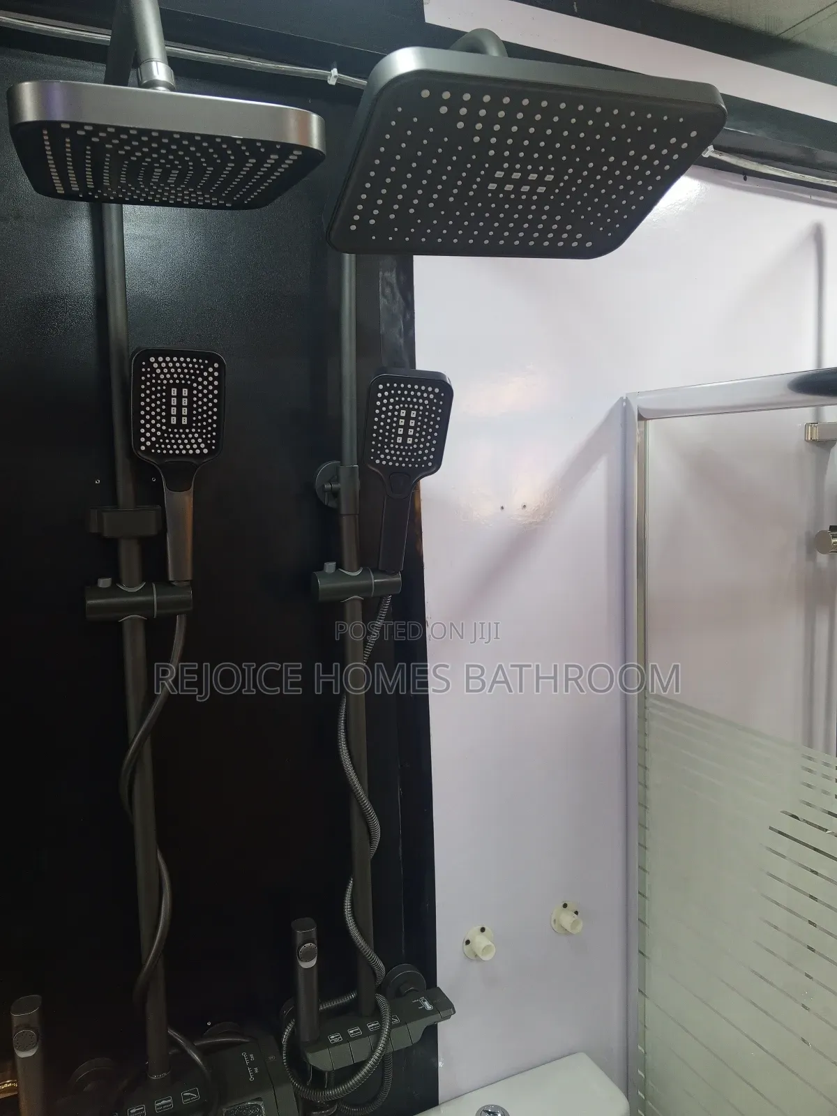 Quality Piano Modern Shower