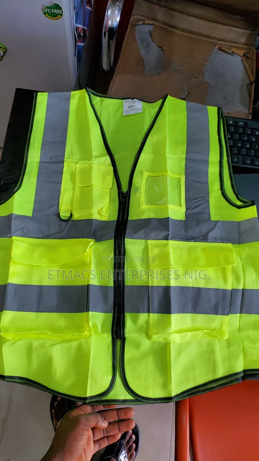 Reflective Vest With Four Pocket
