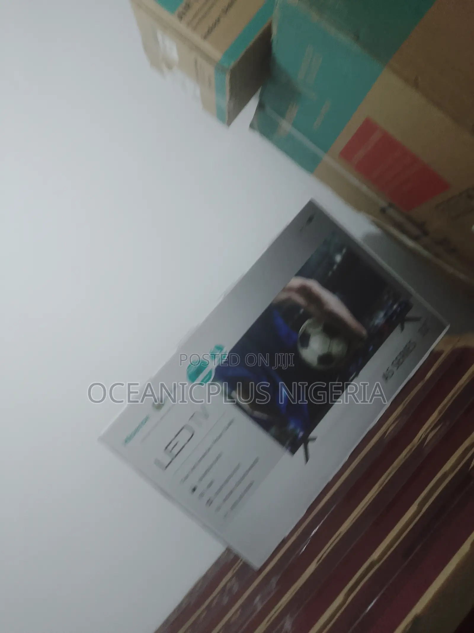 Sweet Deal 32inches Hisense[Nonsmart] LED Television