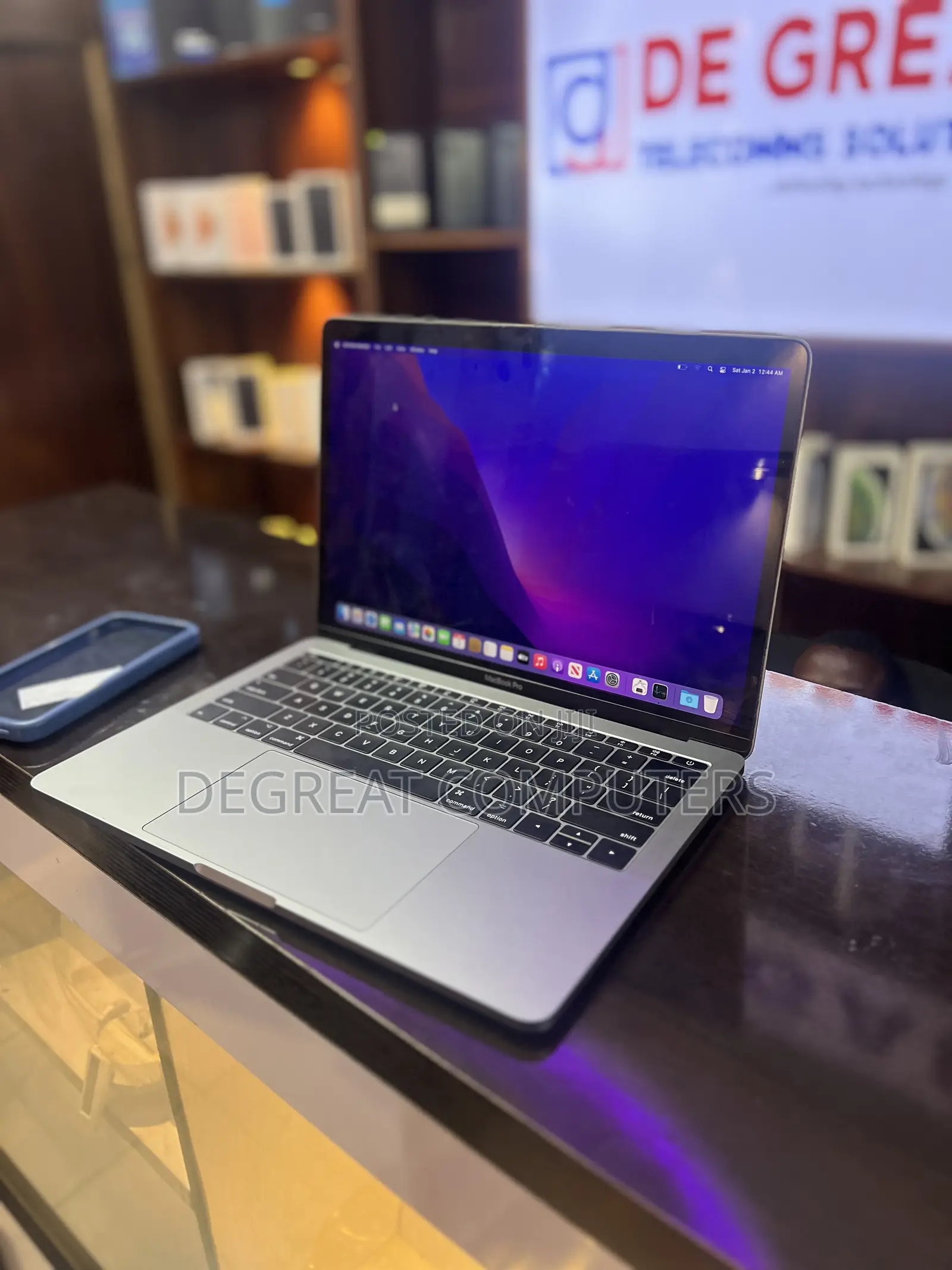 Laptop Apple MacBook Pro 2017 8GB Intel Core I5 SSD 256GB