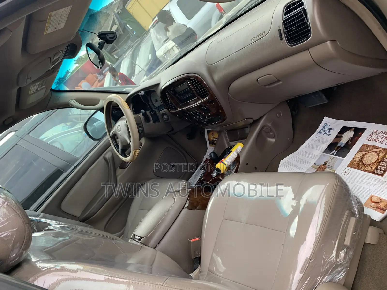 Toyota Sequoia 2004 Gold