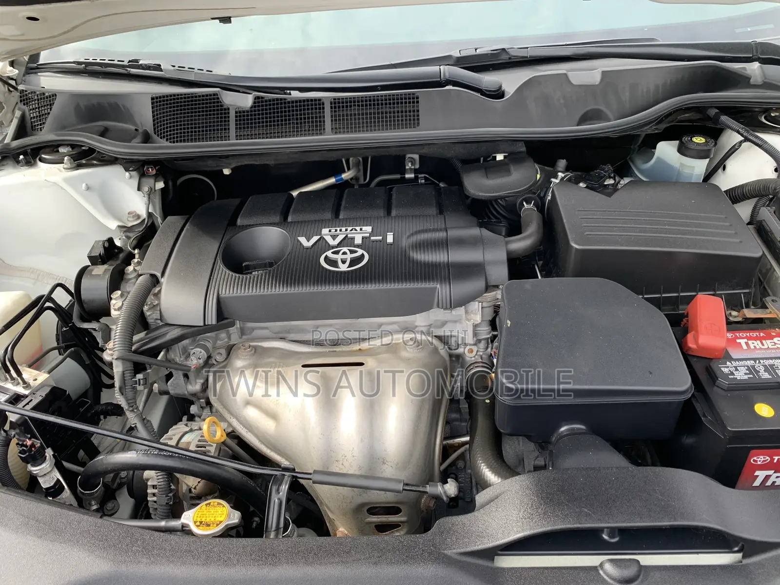 Toyota Venza AWD 2010 White
