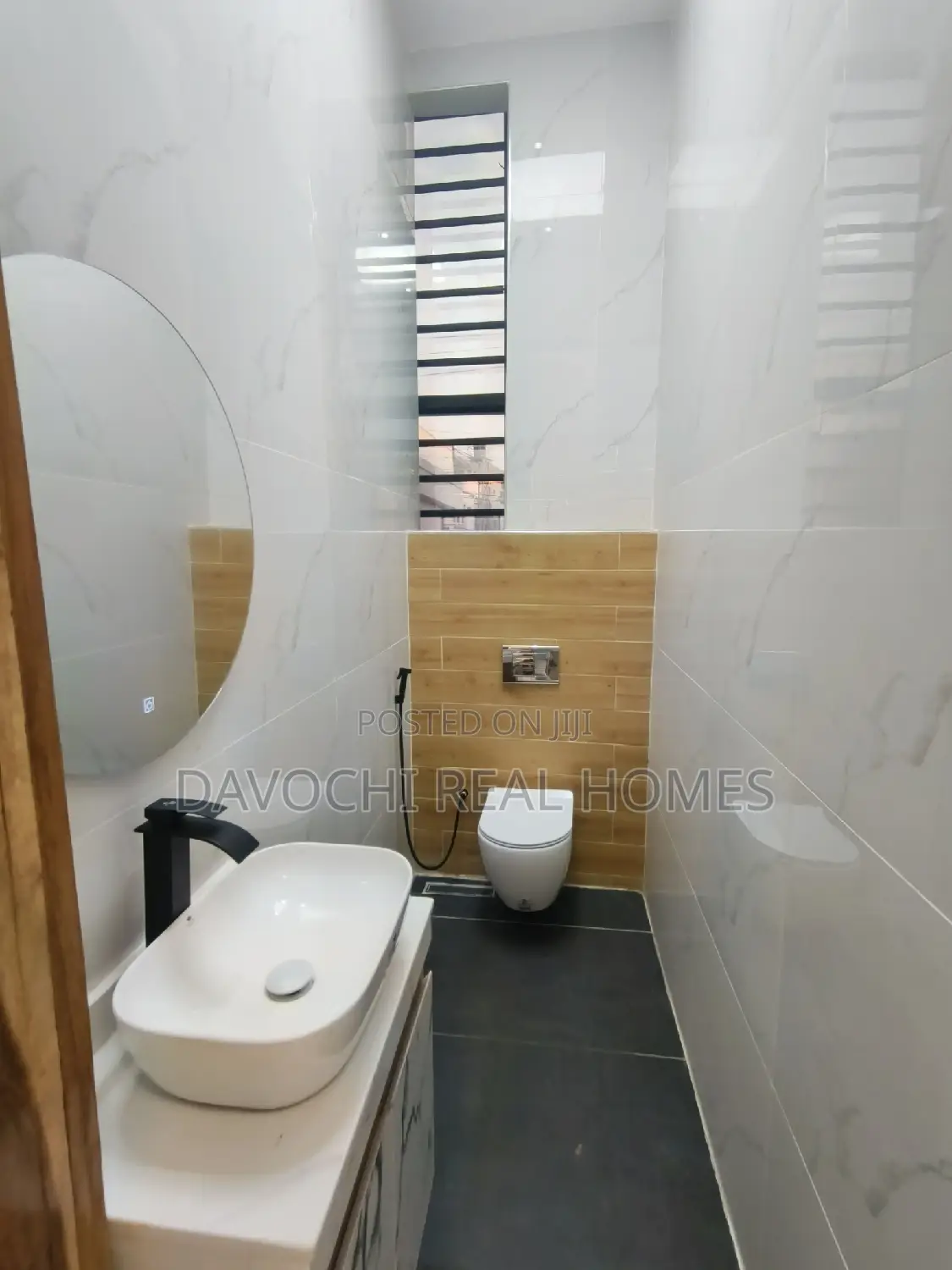 5bdrm Duplex in Ikate, Lekki for sale