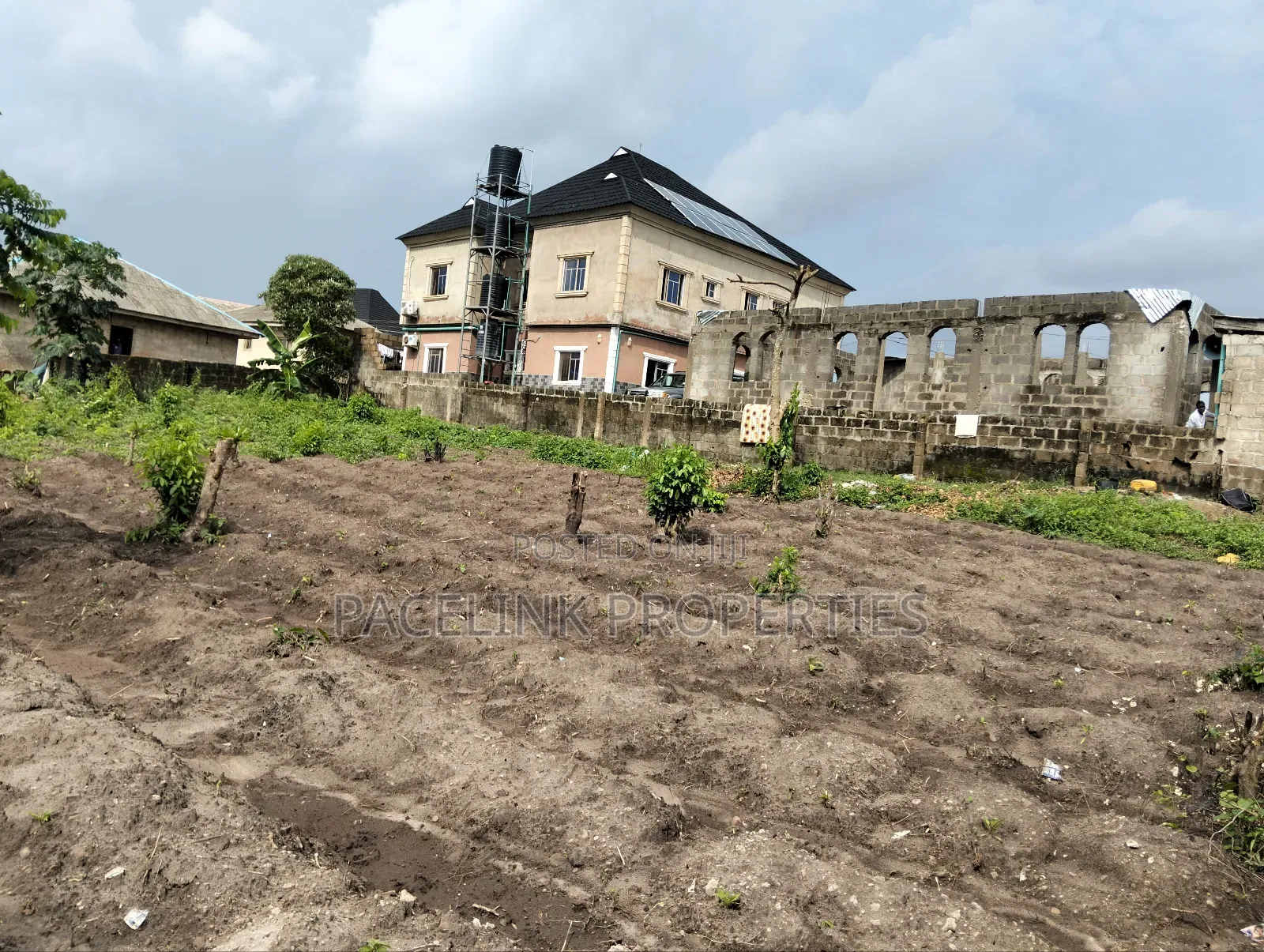 4 Nd Half Plot of Land Together Fence Gate Very Decent Area