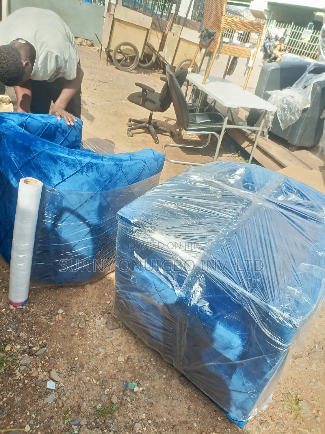 Single Bucket Sofa Chairs in Abeokuta