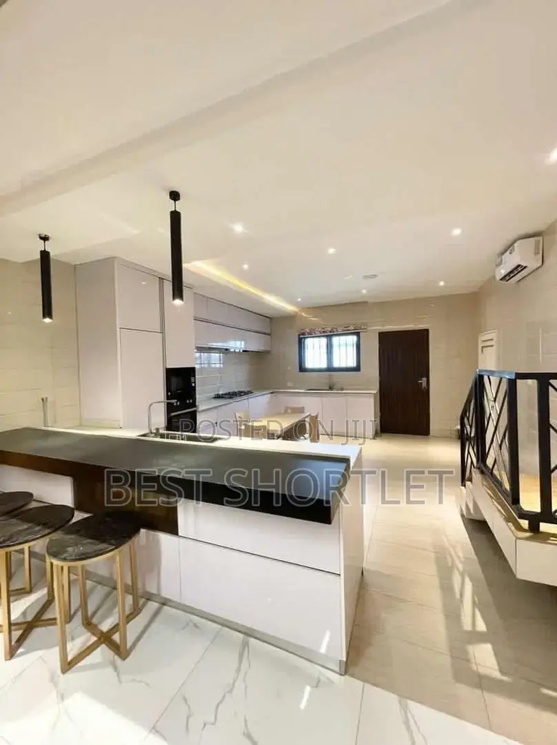 Luxury Party Apartments With Pool