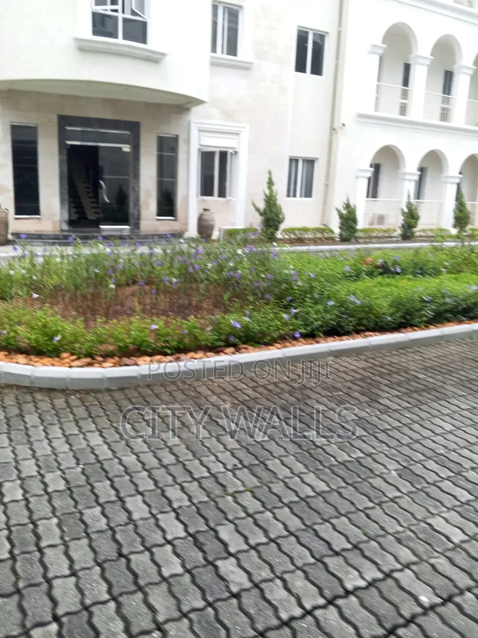 3bdrm Block of Flats in Banana Island, Ikoyi for rent