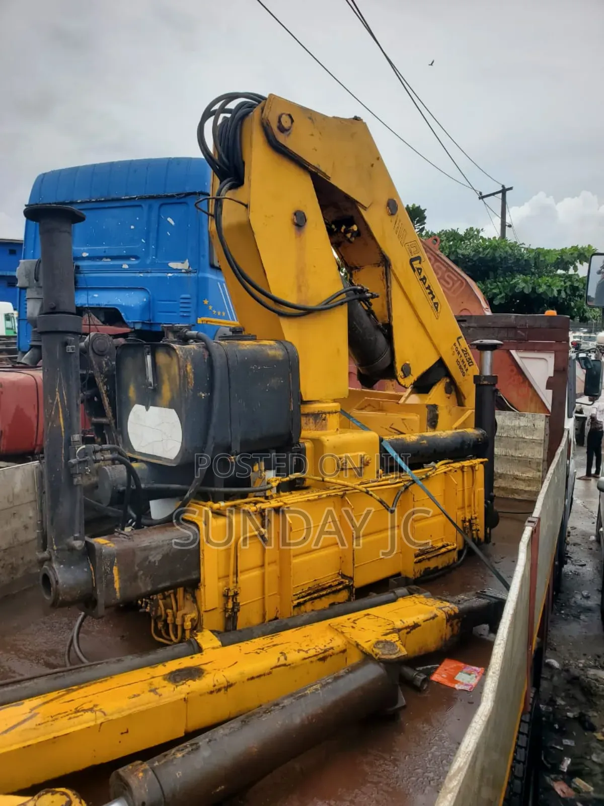 Foreign Used 10.8tons Self Loader Hiab Crane Only Superb