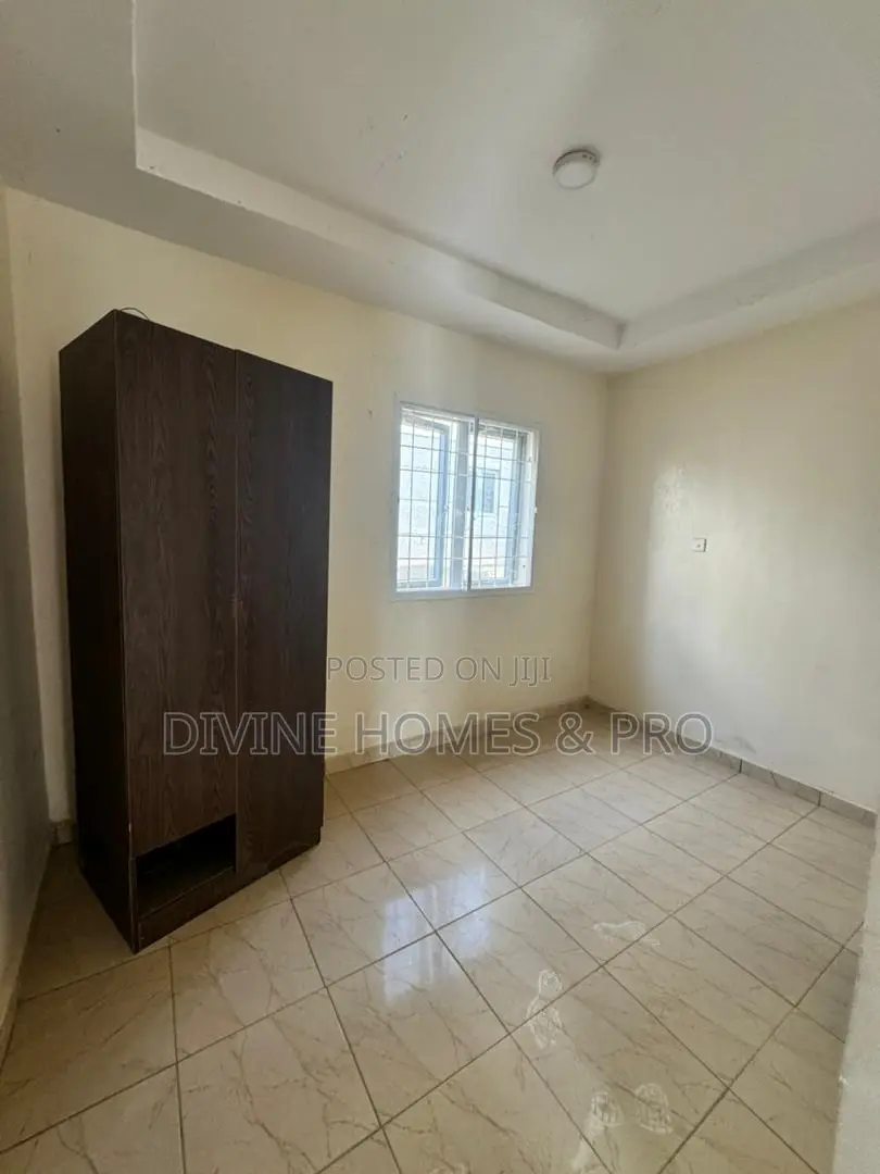 4bdrm Duplex in Life Camp for rent