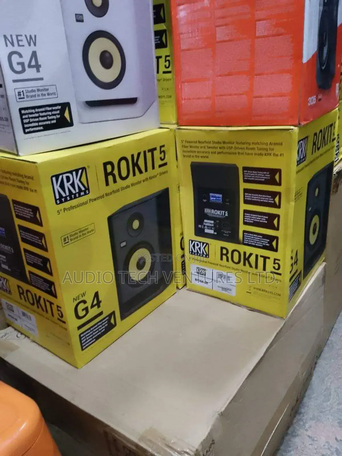 Rokit 5 Monitor White
