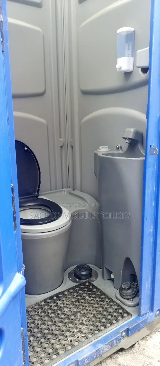 Clean and Convenient: Mobile Toilets for Any Occasion!