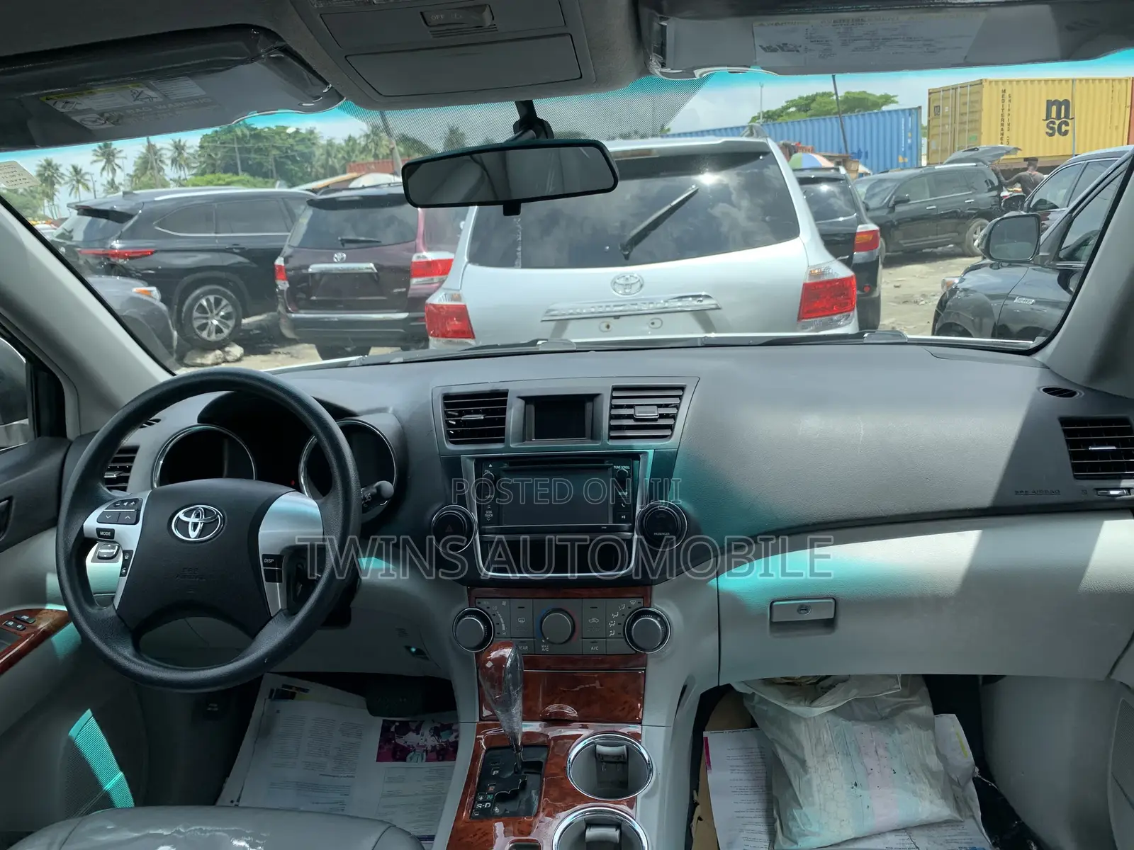 Toyota Highlander Limited 3.5l 4WD 2013 White