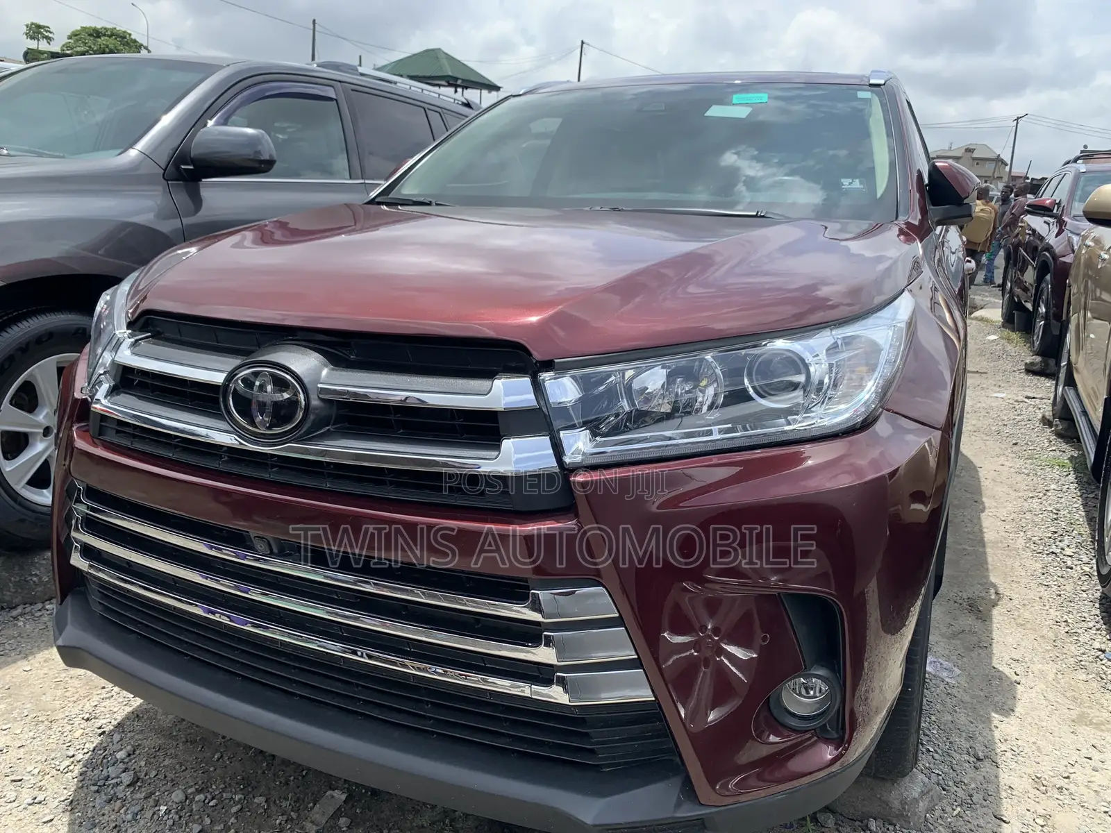 Toyota Highlander Limited Platinum 4x4 V6 (3.5L 6cyl 8A) 2017 Burgundy