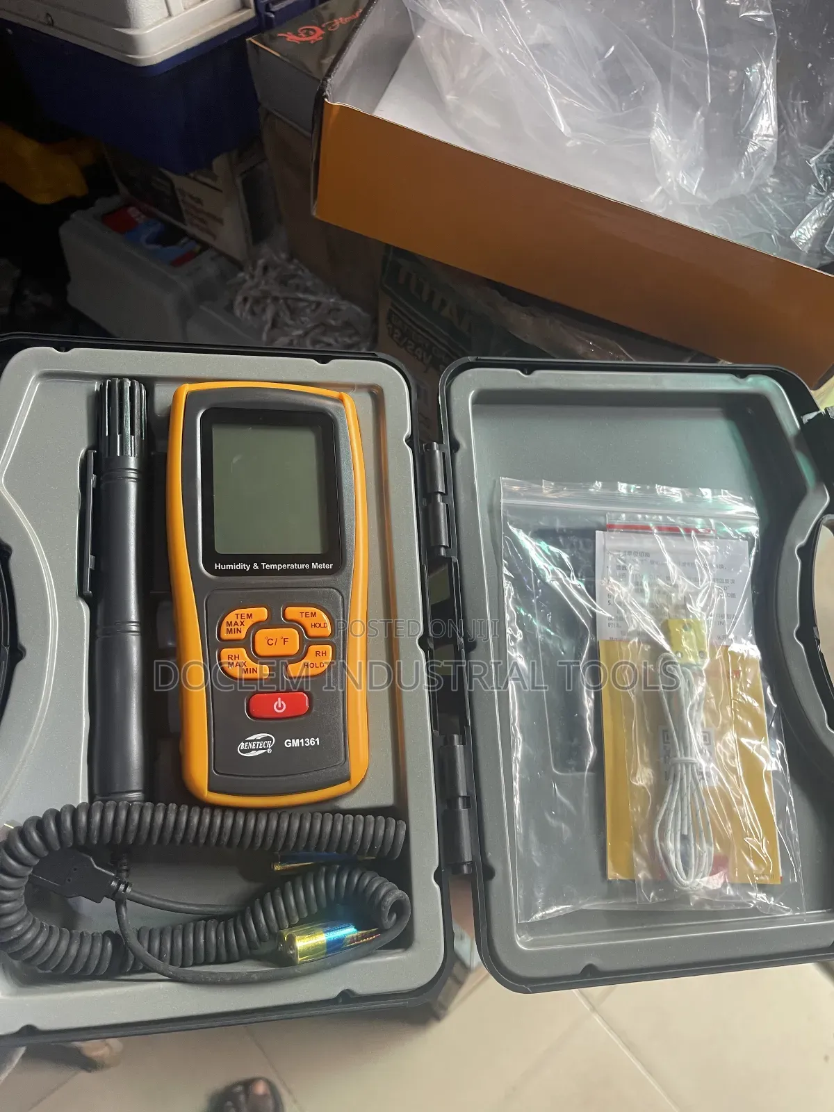 Humidity and Temperature Meter