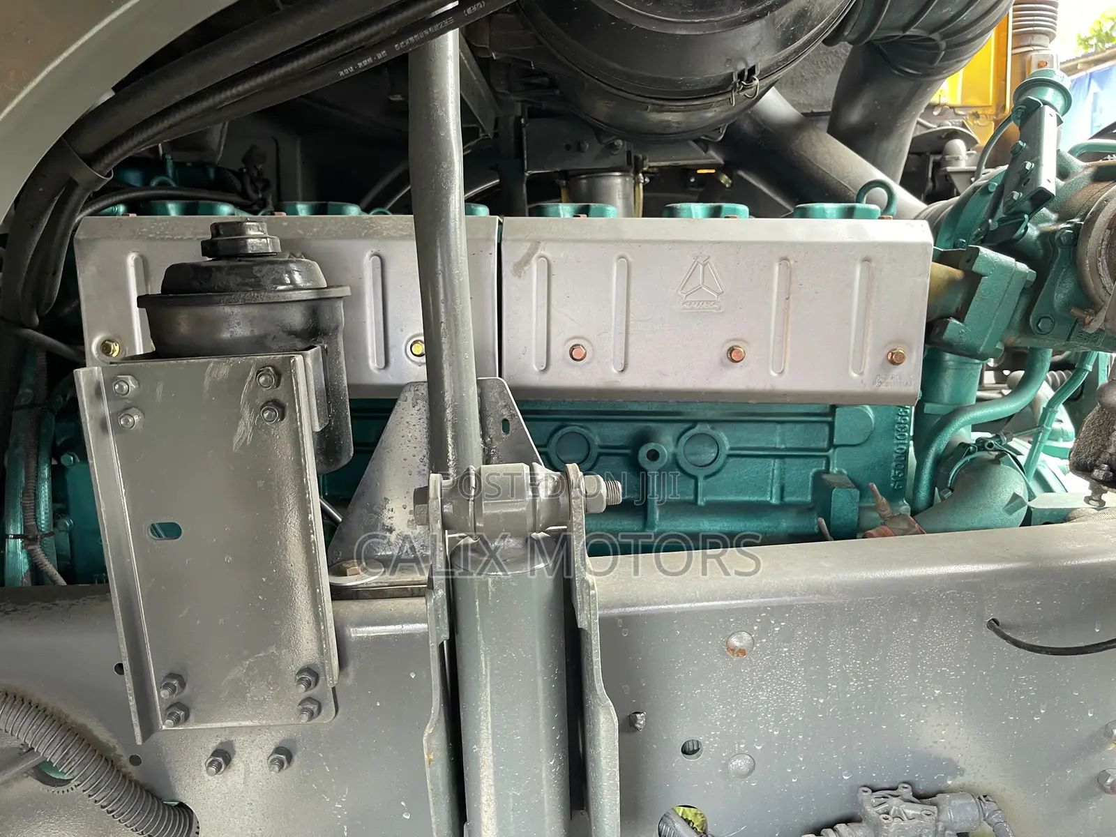Foreign Used Howo Tractor Head.
