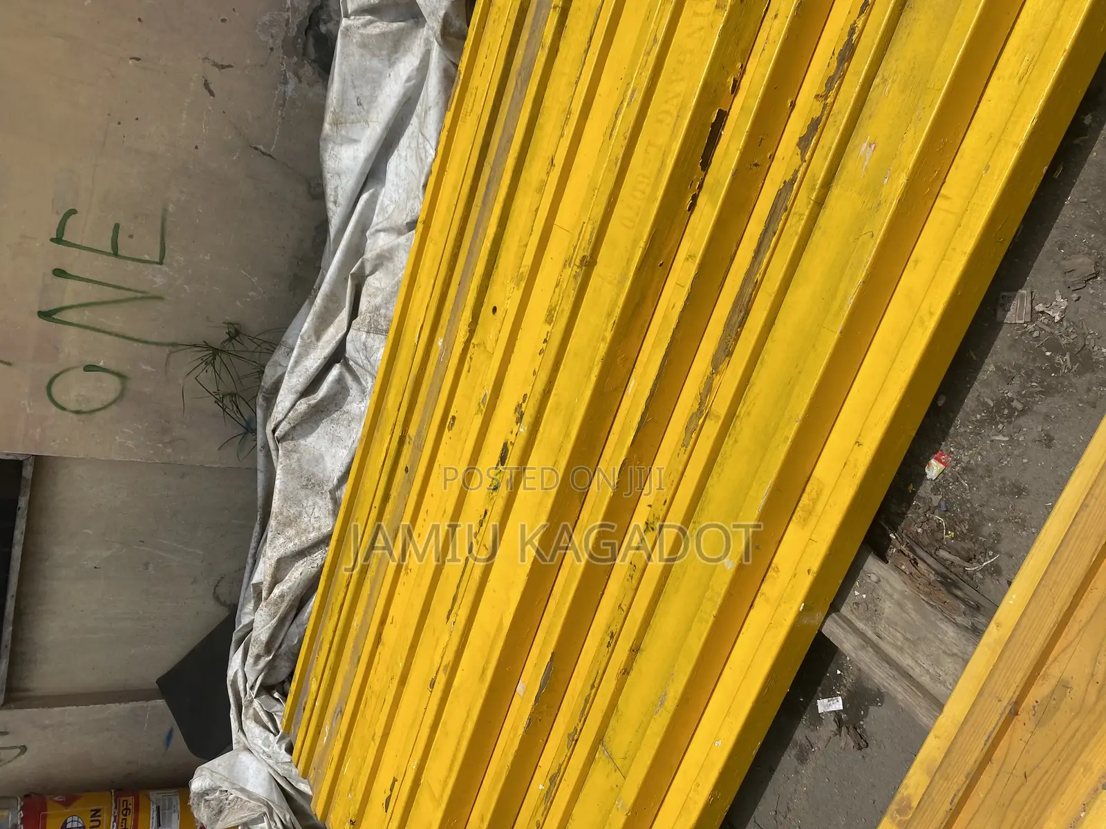 H Beam and Acrow Props, Doka/Yellow Beams