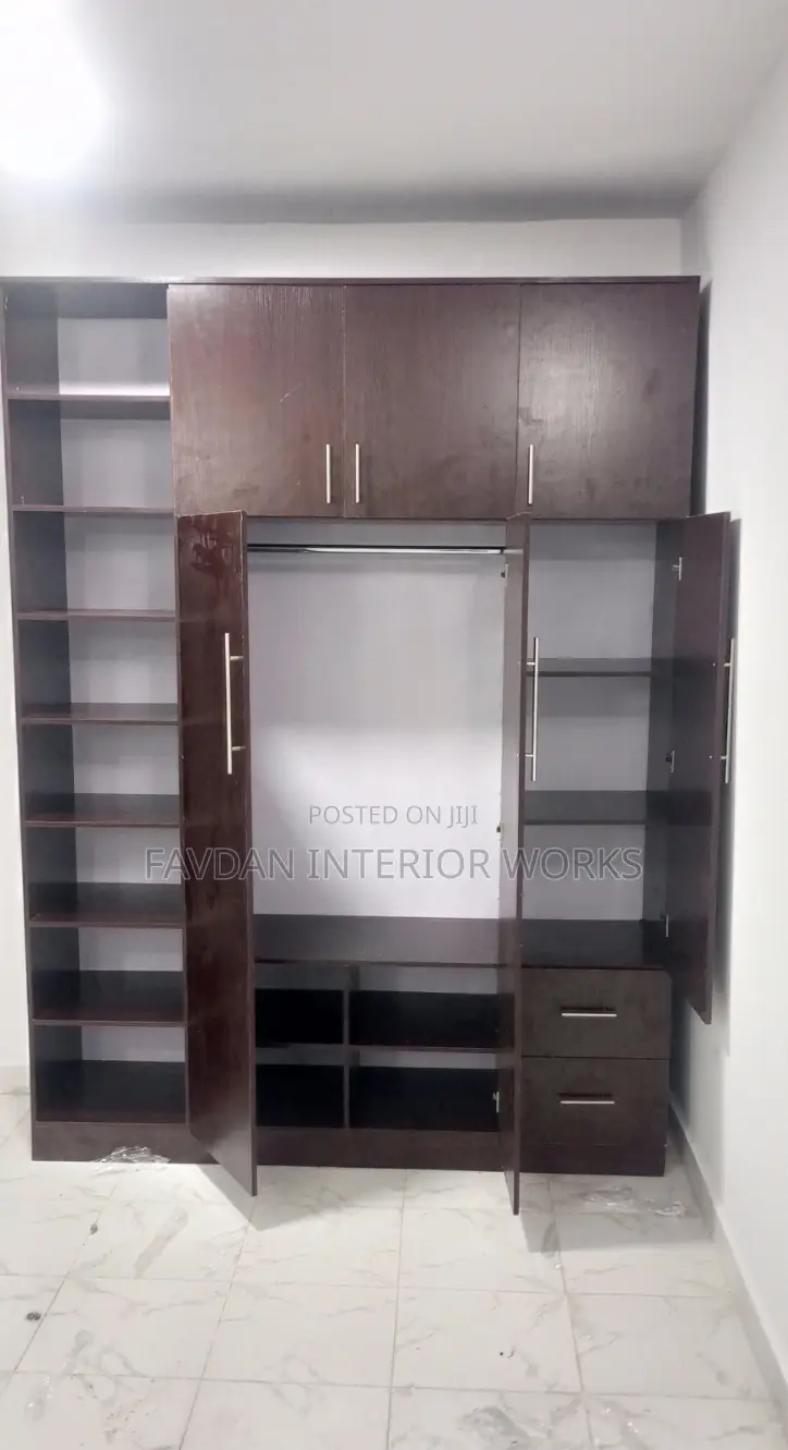 Quality Wardrobes With Shoe and Bag Racks