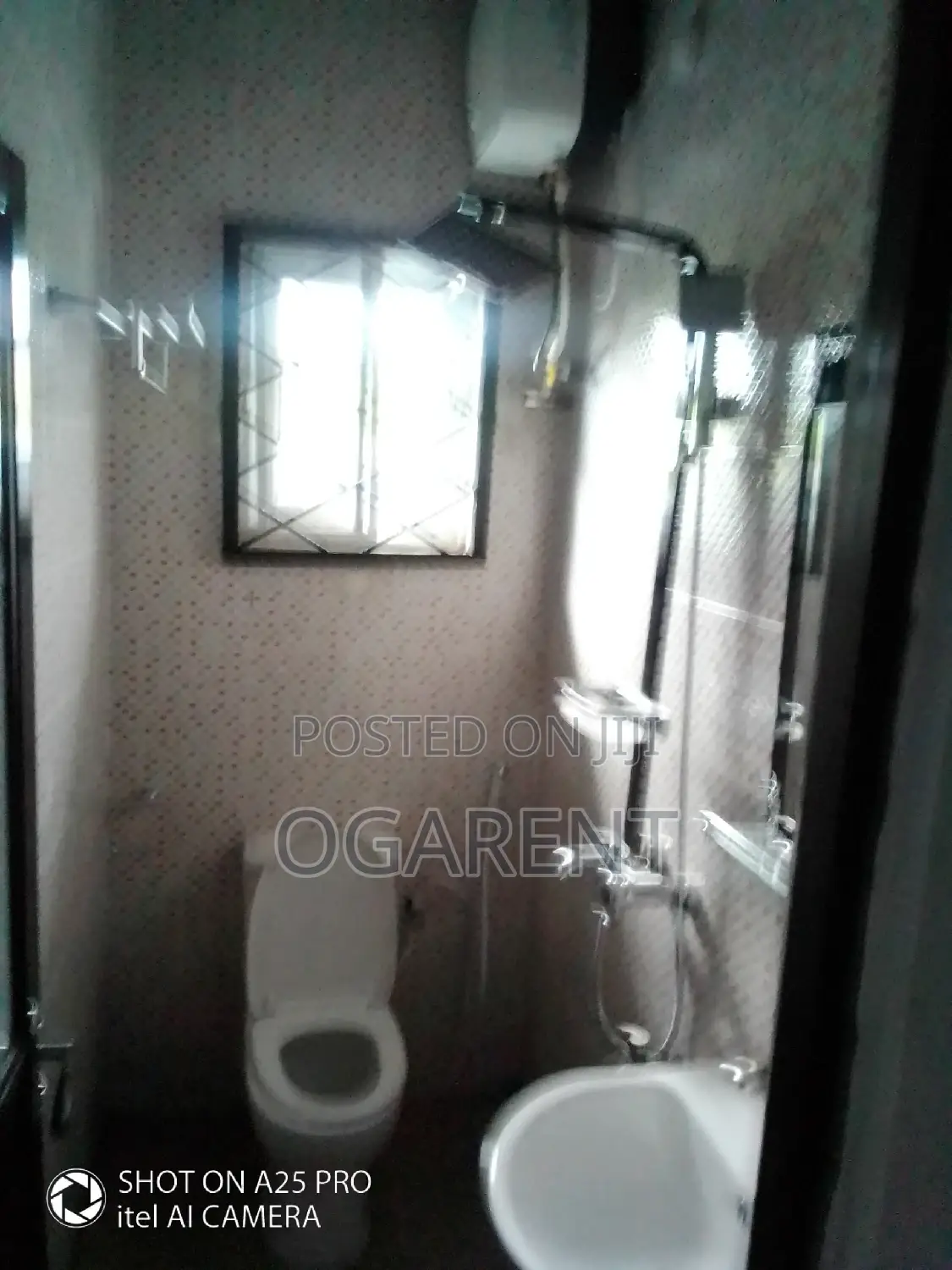 Furnished 2bdrm Apartment in Peanut Road, Benin City for rent