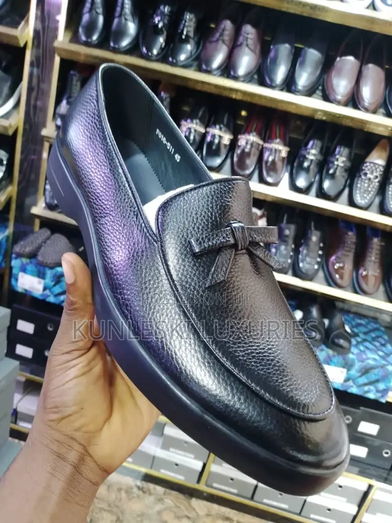 Original Prada Men Leather Loafers Shoes Collections