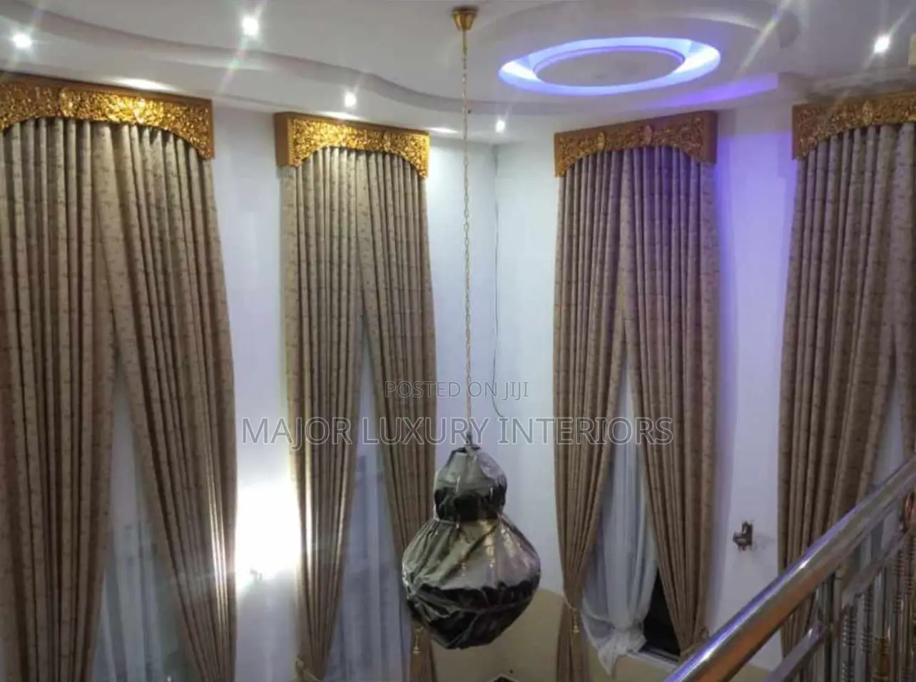 Quality Curtain With Foreign Board Design